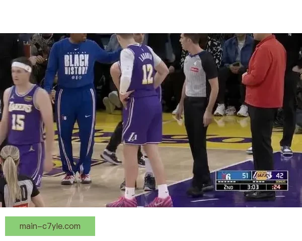 湖人官宣东契奇腿筋伤退赛怒踢