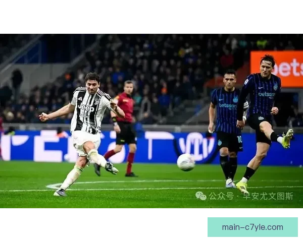 国米尤文战斯皮纳佐拉炮轰判罚