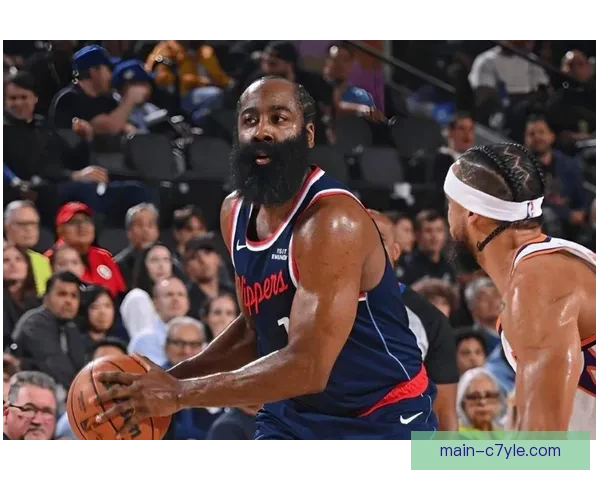 哈登18+7+6带队复仇活塞 米切尔场边助威